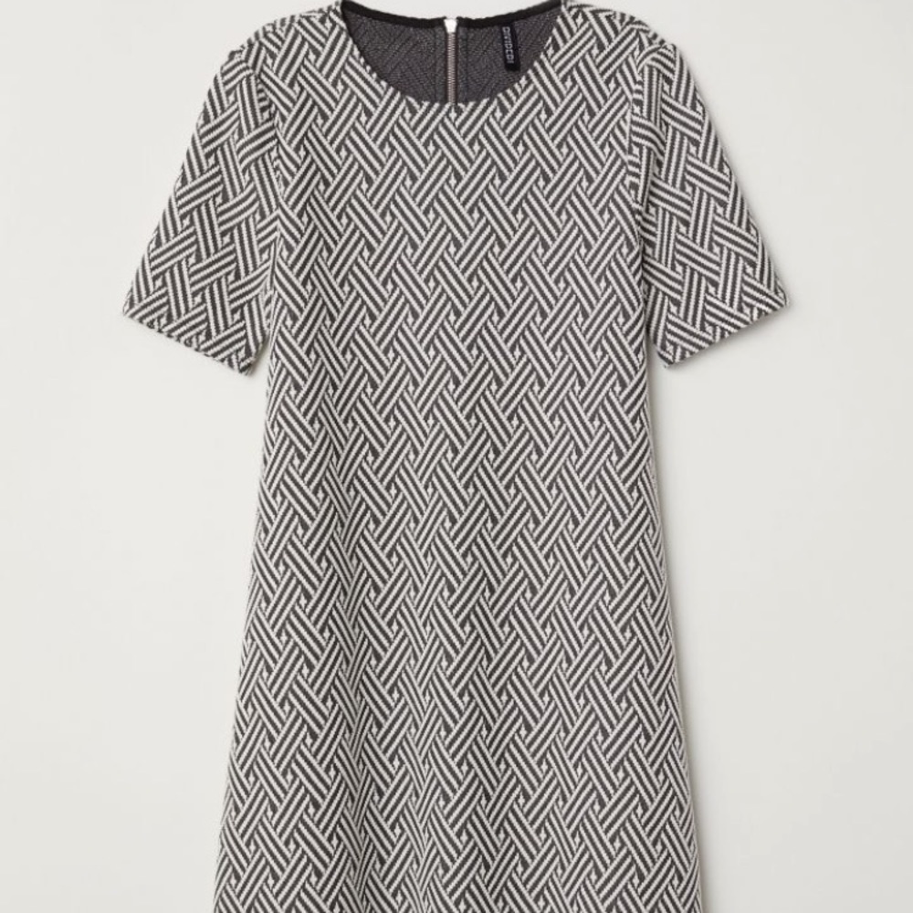 LAST CHANCE! H&M Short Jersey Dress - Size 4 - Picture 5 of 6